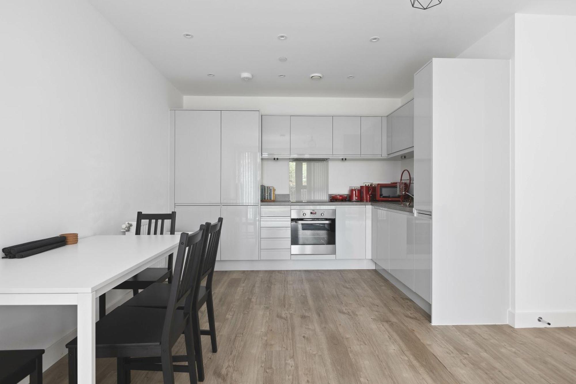 Appartement Modern 2 Bed 2 Bath With Patio Access *